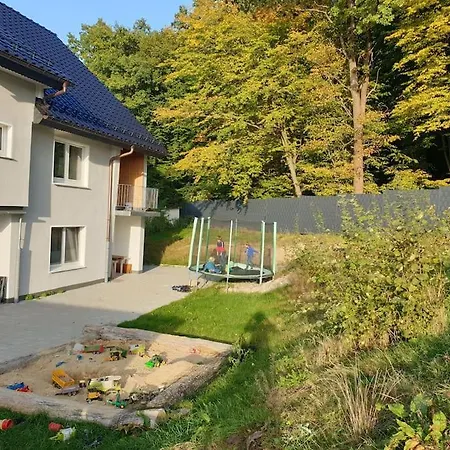 Winter In Der Waldrand Mit Zwei Balkonen Lejlighed