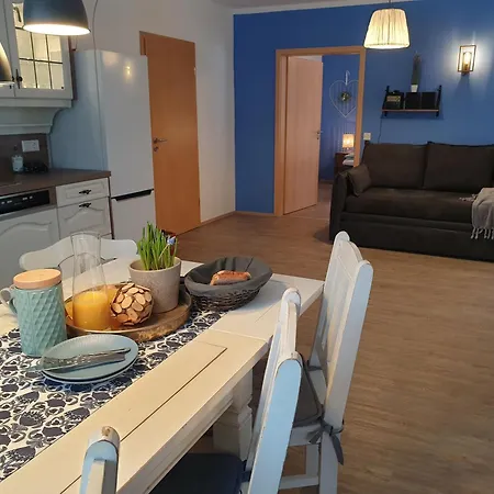 Winter In Der Waldrand Mit Zwei Balkonen Lejlighed