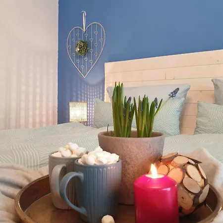 Winter In Der Waldrand Mit Zwei Balkonen