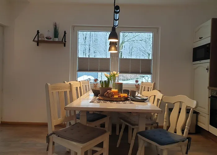 Winter In Der Waldrand Mit Zwei Balkonen Bad Wünnenberg